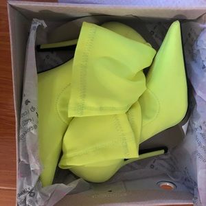 CAPE ROBBIN LEXI-2 NEON YELLOW/GREEN BOOTIE